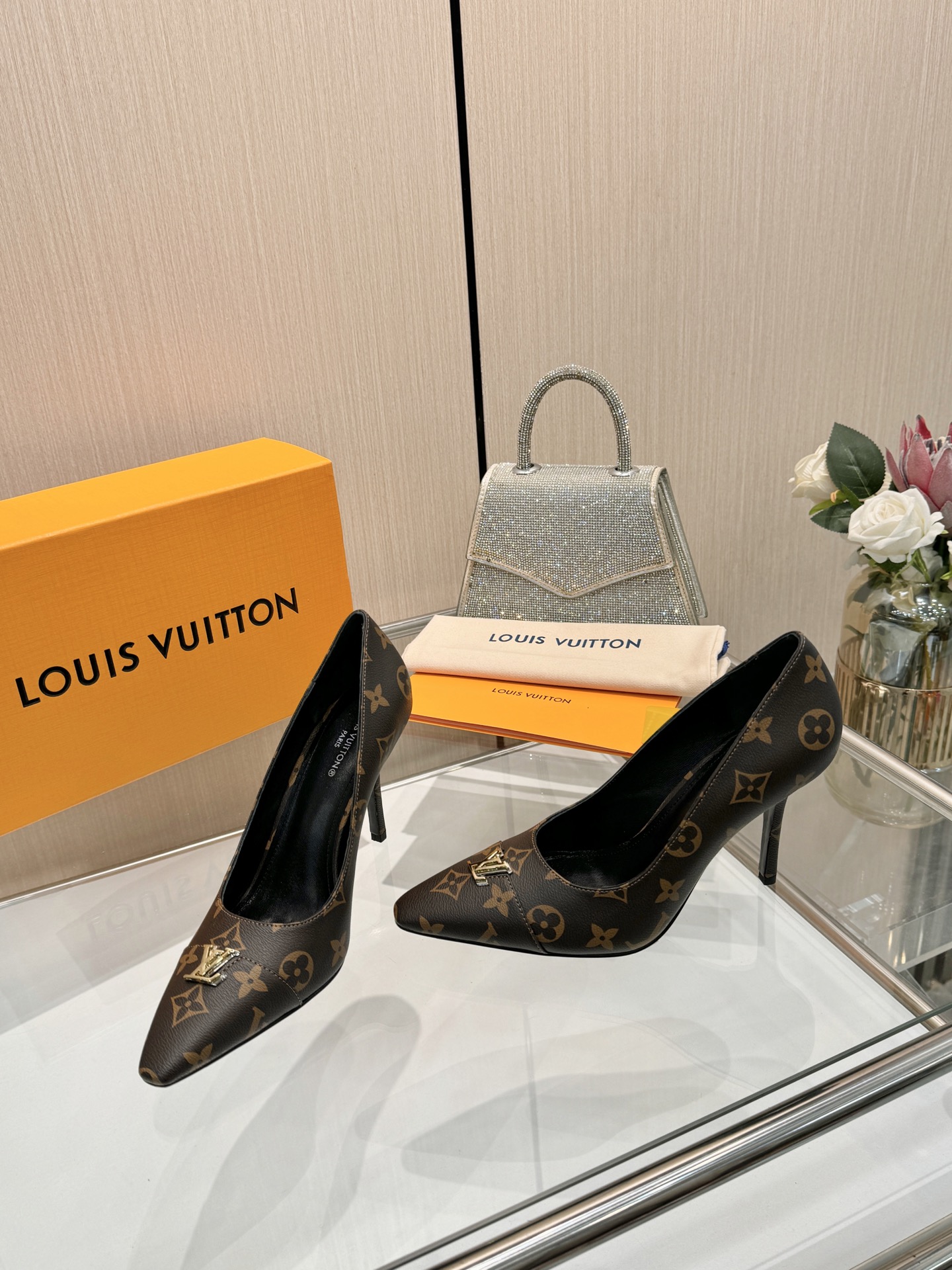 Women's high heels